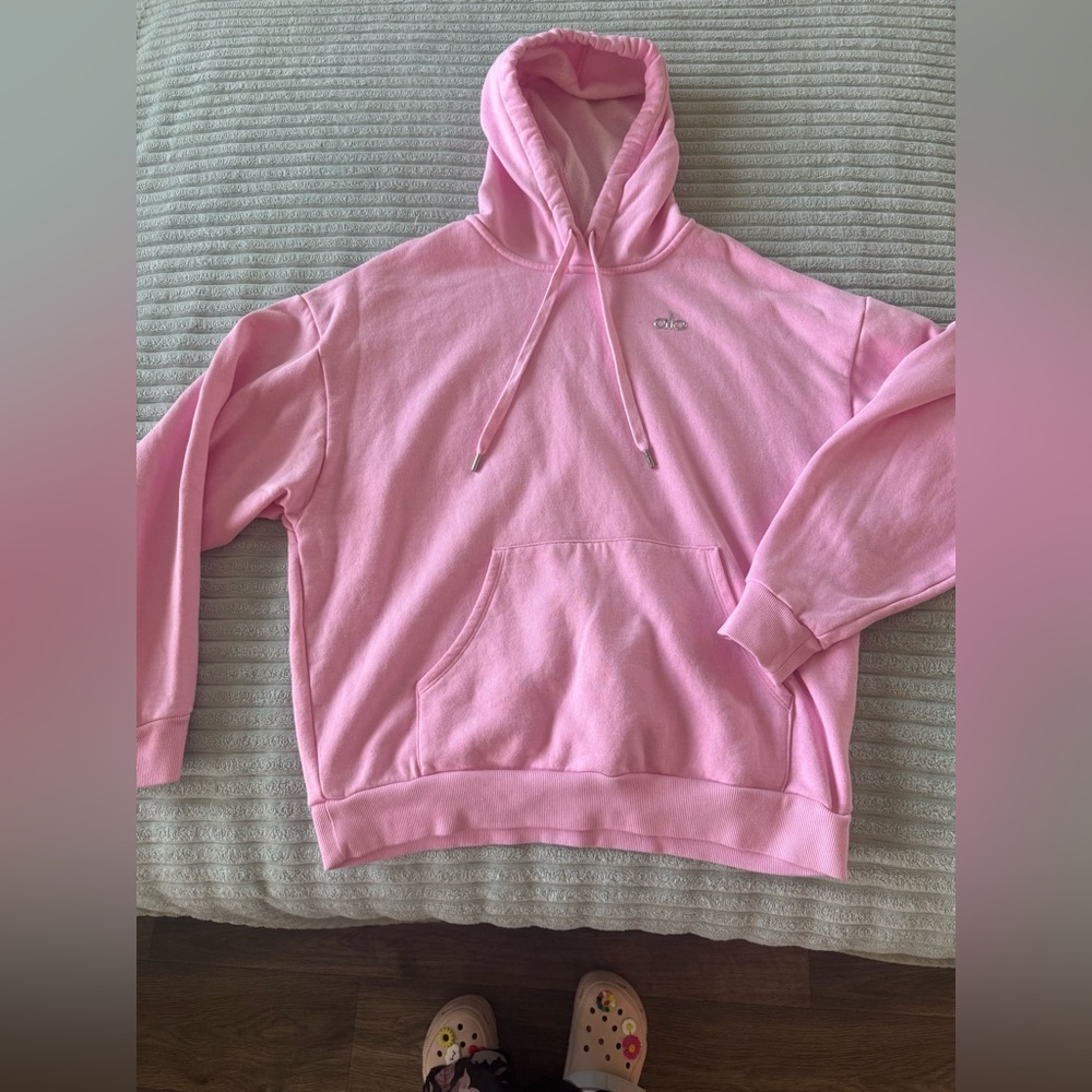 ALO sweet pink size medium Accolade Hoodie